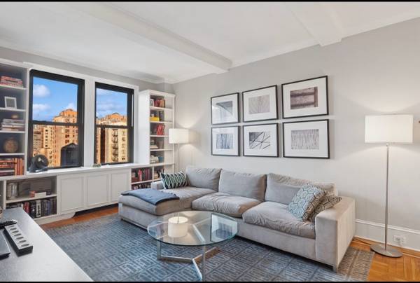 $869,000 / 1br - HERMOSO APARTAMENTO CLÁSICO DE 1 DORMITORIO (Nueva York)63945497026690121