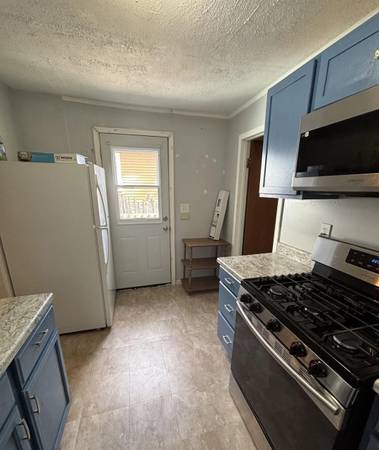 $800 / 800ft2 - 1521 Stanley 2 bedroom home $800.00 rent $1000.00 Deposit (Saginaw)64198882381571123