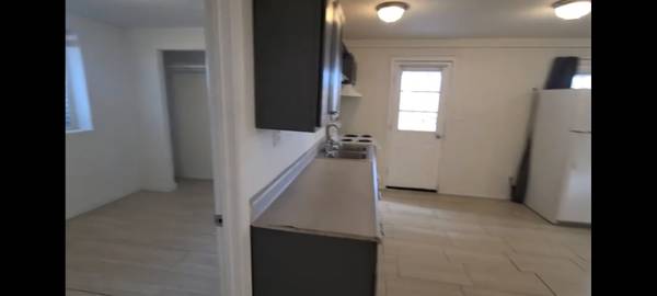 $1490.00 / 3br - 975ft2 - 3 bedroom 2 Bath open floor design near downtown64012745039107120