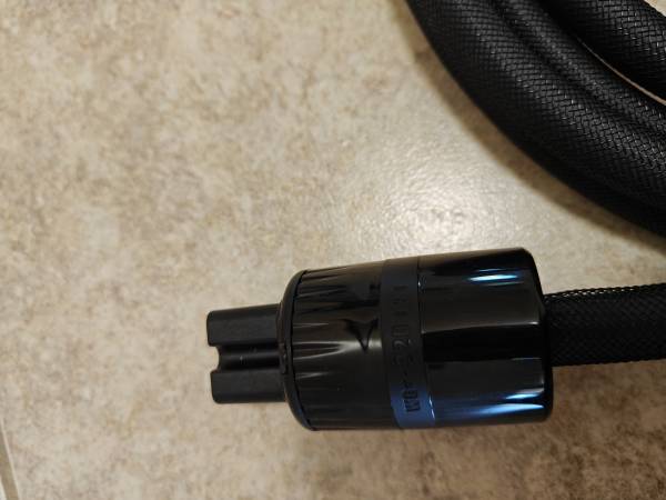 Shunyata Delta NR V2 10 Foot Power Cord - $925 (Torrance)63471472014081123
