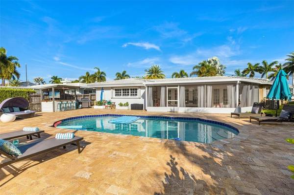 $7,900 / 3br - 1888ft2 - Three BR Waterfront House w/Pool and Dock East of US1 in Pompano Beach (Pompano Beach)64001846515843121
