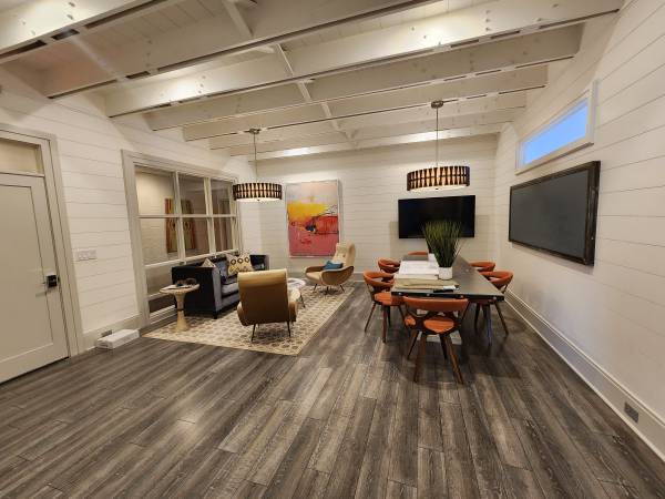 $3,500 / 1200ft2 - Three Office Suite for Rent (Park Circle)64016106224002121