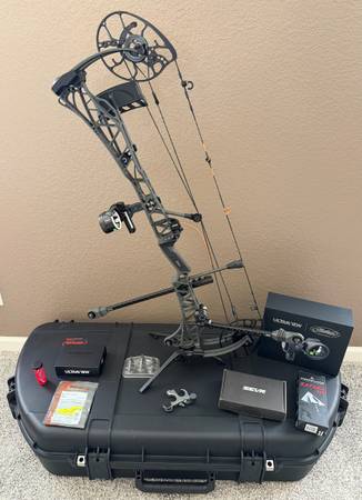 Mathew’s Lift X 33 Bow Bundle 1