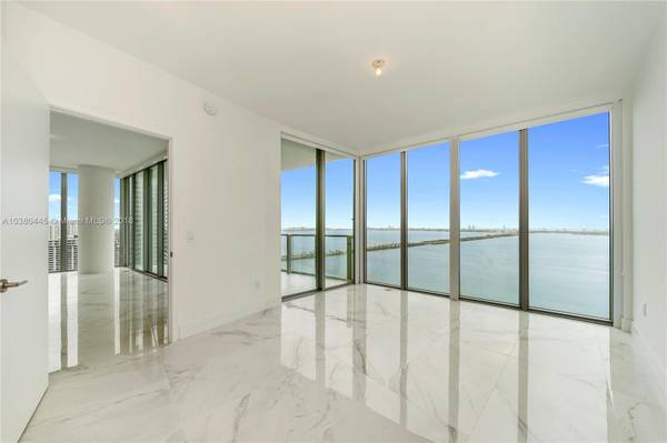 $8,000 / 3br - 1700ft2 - 3 Bedroom Corner unit Biscayne Beach Edgewater (Edgewater)64049455007746121