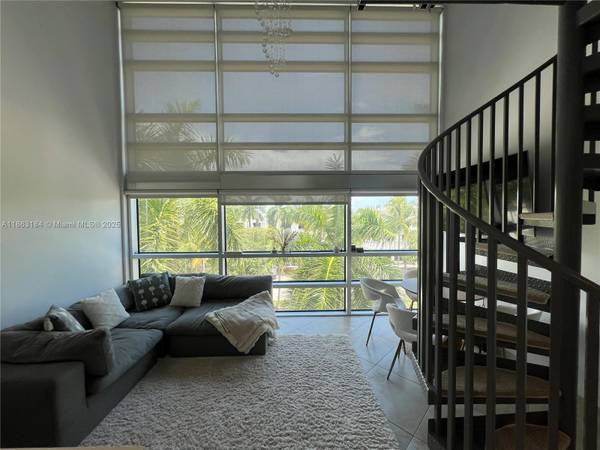 $4,700 / 2br - 952ft2 - Gorgeous SoFi Loft with Private Rooftop & Secured Parking! (Meridian 5- South of Fifth)64001847932034124