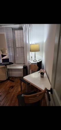$950 / 2 habitaciones - 300 pies² - Habitación privada, autobús a LGA (ESTACIONAMIENTO) (Jackson Heights/East Elmhurst)63233636457987121