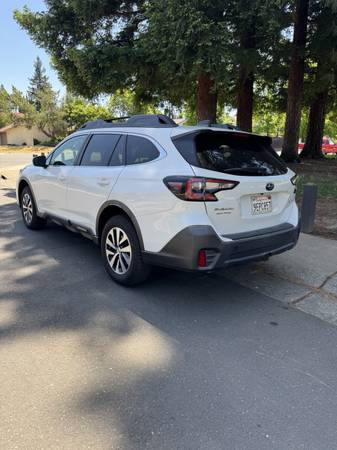 2021 Subaru Outback - $18,50063613872000001121