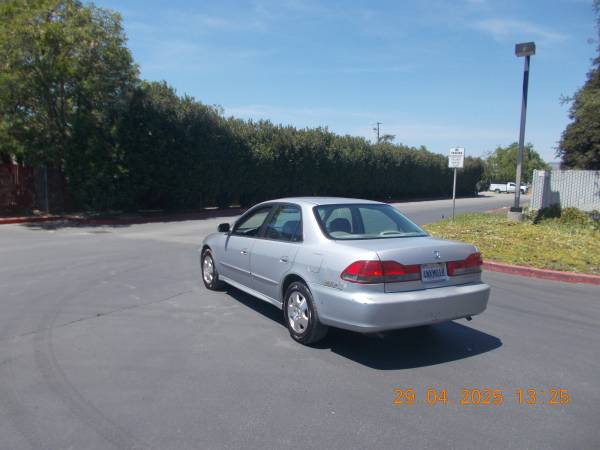 2001 Honda Accord EX 177K Miles Moon Roof - $3,495 (dublin / pleasanton / livermore)63487089636995124