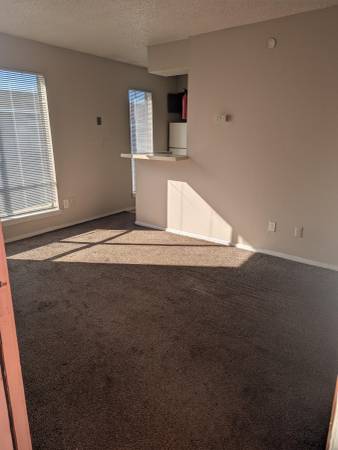 $700 / 1br - 500ft2 - Estudio Amplio de $700...¡Imperdible!!!63982133751682124