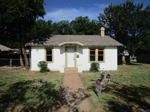 $59,000 / 3br - 1420ft2 - Seller will finance 1404 N Ave F Haskell, TX 3/1 $59,000 (PENDING) (Haskell, TX)63810575606145120