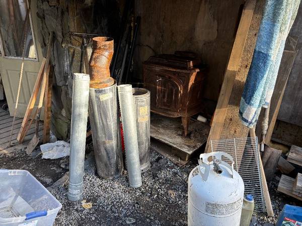 fire place with flue 1