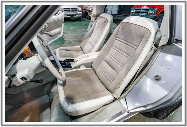 Edición Aniversario Chevrolet Corvette 1978 / Motor 350 original - $12,95063470428791427123