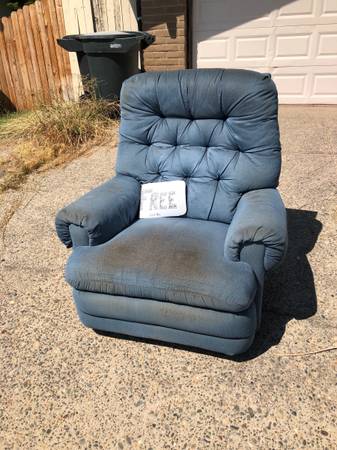 La-z-boy rocker recliner 1