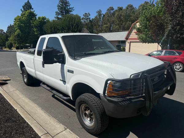 2001 Ford F250 7.3 4x4 *180 mil millas* - $12.900 (Concord)63470228385923121