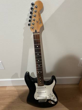 Fender Stratocaster Guitar w/ Roland GR-30 Guitar Synthesizer $750 1