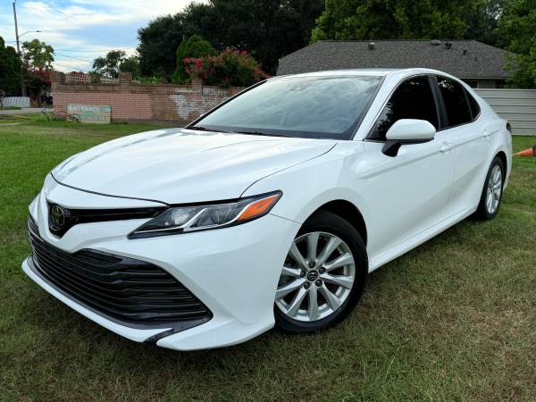 🔥2020 TOYOTA CAMRY XLE🔥LOW MILES🔥CLEAN TITLE - $11,499 (10006 aldine westfield rd, houston, Tx 77093)63617060742659120