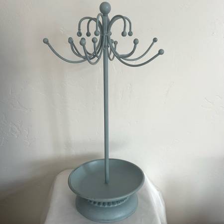 Jewelry stand necklace earrings swivels blue 1