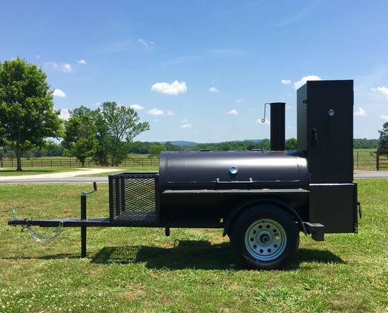 Reverse flow smoker (Apache) 1