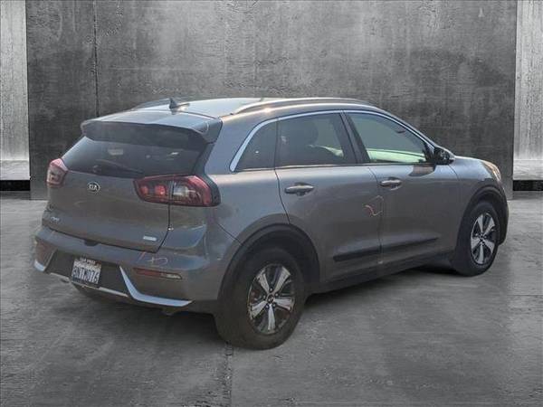 2017 Kia Niro Eléctrico EX SUV - $10,370 (Llame al *(661) 347-1348* para confirmar disponibilidad al instante)63436932656001124