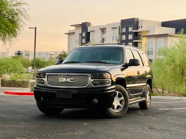 2001 GMC Yukon Denali AWD SUV - ONLY 149K Miles 1