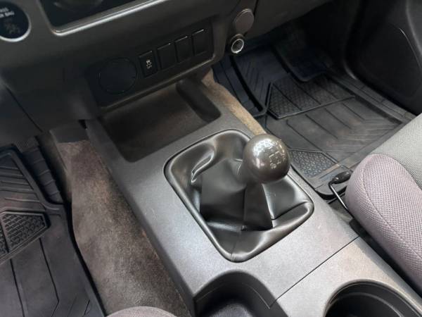 2017 Nissan Frontier King Cab - Photo 15