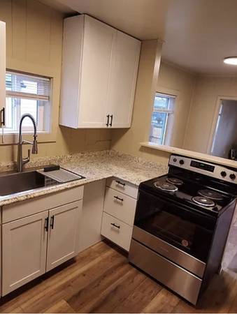 $1,799 / 2br - 2 Bed, Recently Remodeled, Free Applications, Pet Friendly (Salem)63660412946305122