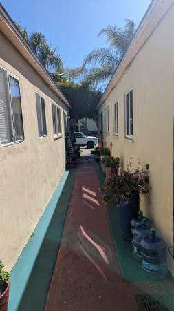 $2,900 / 2br - 2BR/1BA Beach Apartment – 2.5 Blocks to Ocean, Pacific Beach – $2900/m (Pacific Beach)63998602147970123