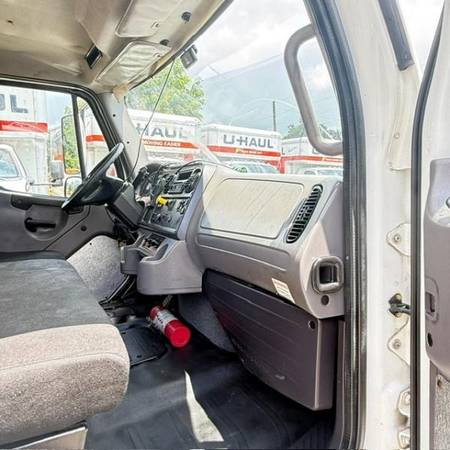 2015 Freightliner M2 106 Medium - Photo 13