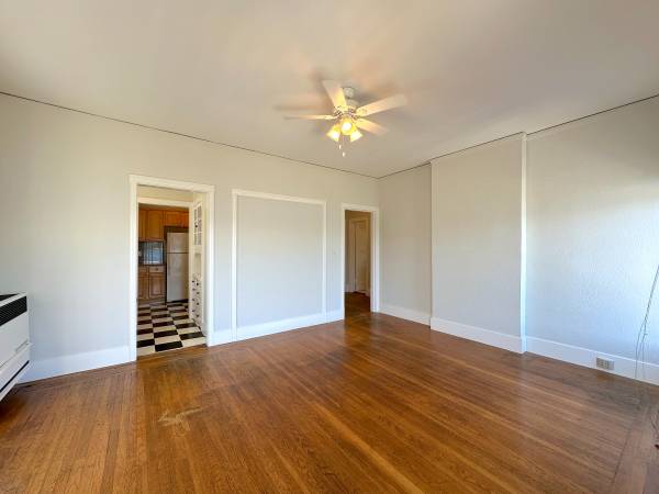 $2,150 / 1br - 650ft2 - Video&Plan! Lake Front Views! Corner, Dining Room, Dishwasher&Parking (oakland lake merritt / grand)63889098919297123