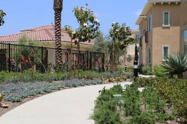 $2,640 / 1br - 617ft2 - Garage, Quartz Counter Tops, Large Closets (3065 Village at the Park Dr, Camarillo, CA)63800403151873121