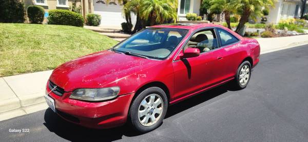 Honda Accord EX Coup V6 automático de 1999, todo eléctrico, techo solar, aire acondicionado frío funciona bien - $1.995 (San Marcos)63440127700097123