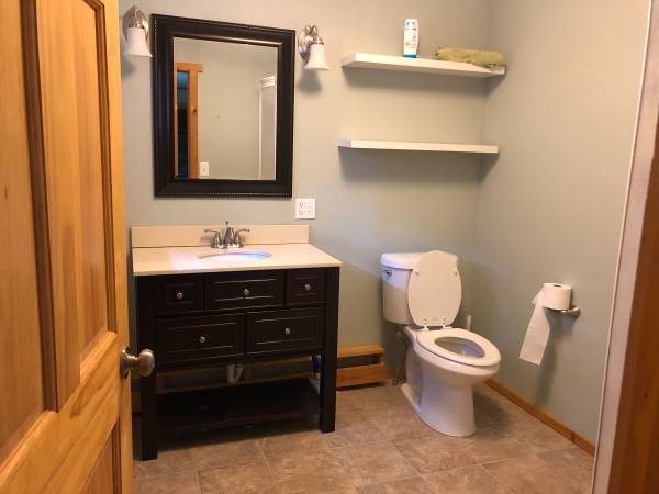 $1,650 / 3br - BEAUTIFUL HOME WITH LARGE BEDROOMS NEAR LAKE MARGRETHE (Grayling)64037723650562122