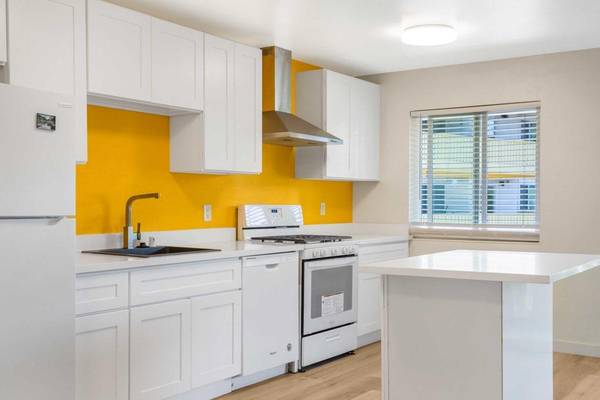 $3,917 / 3br - 1030ft2 - Laundry Facilities, Ceiling Fans, Washer/Dryer, Dishwasher (fremont / union city / newark)63834322934273124
