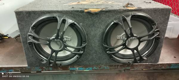 MTX Sub Woofer  Speakers 1