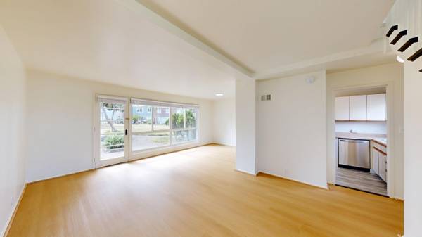 $3,601 / 2br - 942ft2 - 121 Grijalva@Graces/Classic Parkmerced Townhouse/Courtyard View/PetsOK (ingleside / SFSU / CCSF)63847329397377121
