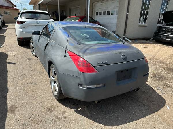 2006 Nissan 350Z 2dr Cpe Manual - $5,450 (4301 MORRISON RD DENVER CO 80219)63619674573827120
