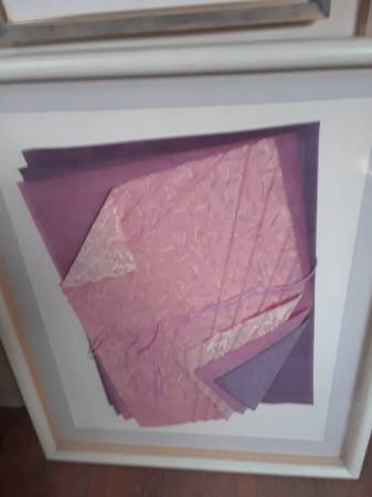 A unique art work, impossible to categorize, signed by the artist 1