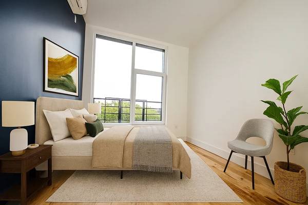 $4,000 / 3br - 🔥 RARE FIND 🔥 3 BED 🛏️ 2 BATH 🛁 DUPLEX! LOTS OF NATURAL LIGHT 🌞 (Bushwick)63854480933121123