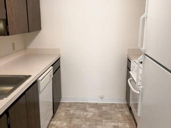 $1,400 / 2br - 950ft2 - Must-See 2 BR, Spacious Floor Plans, Patio or Balcony63686616816259123
