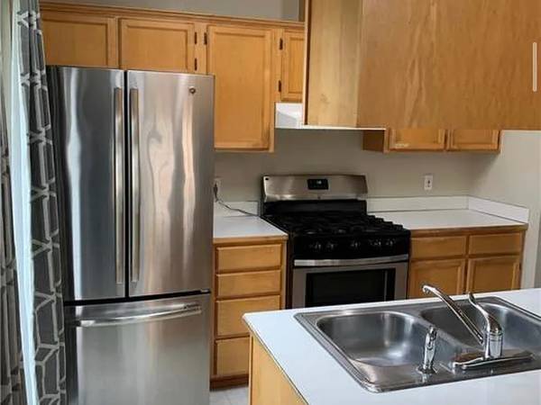 $2,900 / 3br - Puyallup Home for Rent - 3BR, 2BA63885126738435122