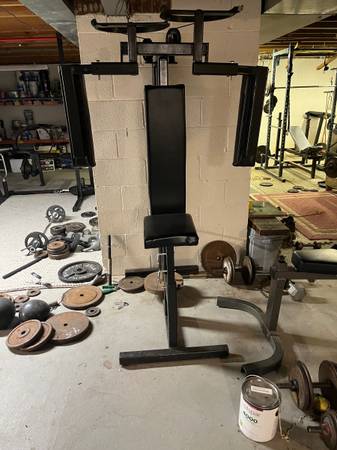 Pec Dec  chest machine 1