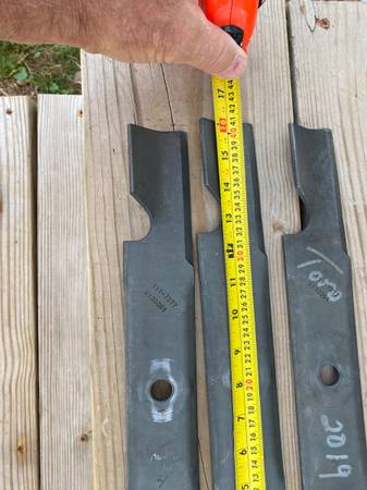 3 new lawn mower blades 1