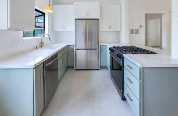 $1,550 / 2br - 715ft2 - Encantador apartamento vintage de 2  dormitorio en Los Angeles: comodidad y car (Santa Monica)63857733983747122