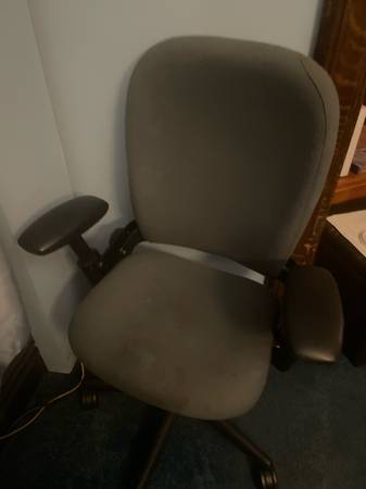Swivel Chair 1