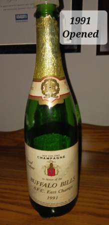 Botella de champán Buffalo Bills Collectors 1991 - $27 (Woodbridge)634712670435871223