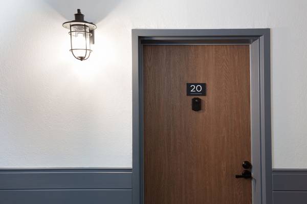 $2,795 / 2br - 848ft2 - 2/bd, Emergency maintenance, In Hayward (hayward / castro valley)63657964640131123