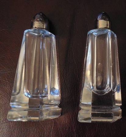 vintage 60's crystal salt & pepper shakers 1