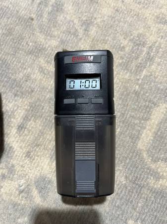Eheim Aquarium Auto Feeder 1