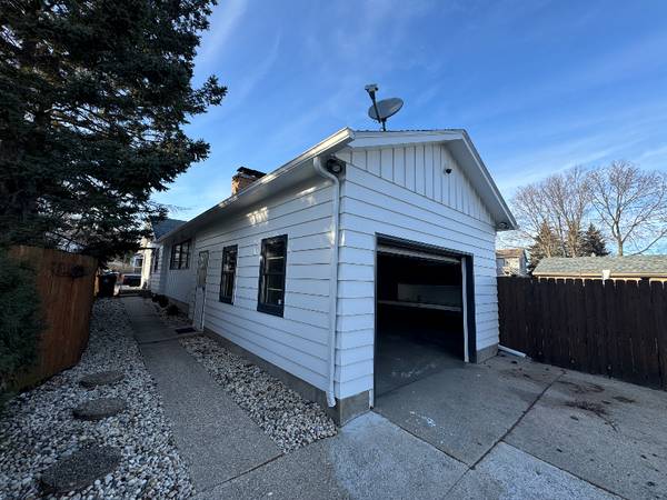$1700.00 / 3br - 1035 tenth st- well maintained ranch home for rent63846720687745120