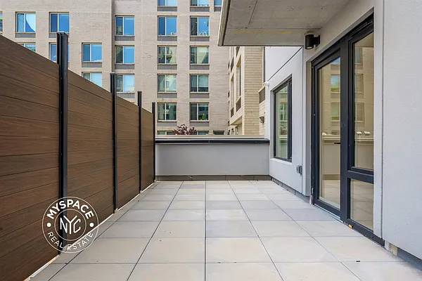$4,400 / 2br - PRIME WEST CROWN HEIGHTS FULL AMENITY LUXURY  2BR 2BA PVT DECK LLÁMAME (WEST CROWN HEIGHTS)63870970940545122